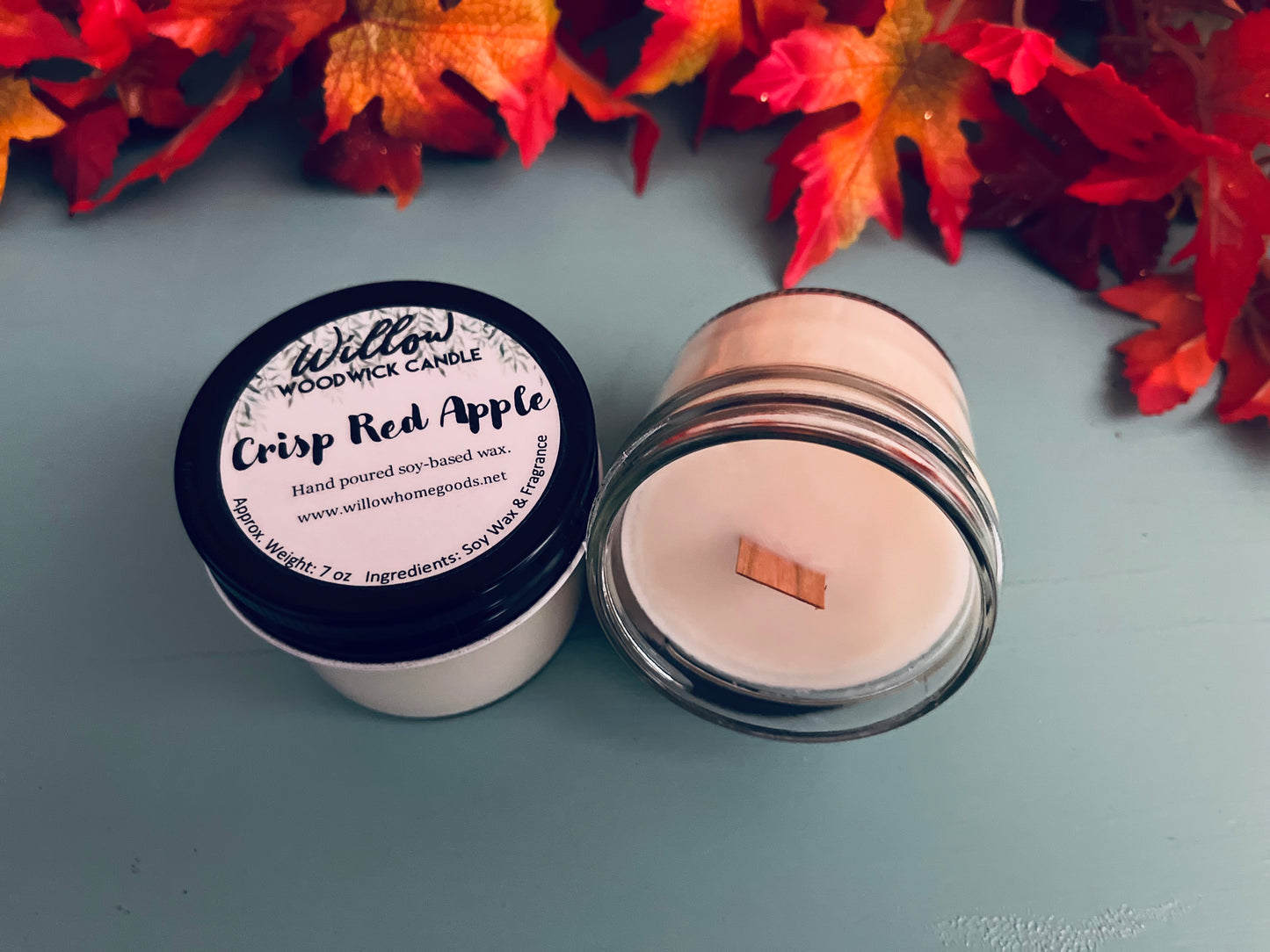 7oz Crisp Red Apple Woodwick Candle